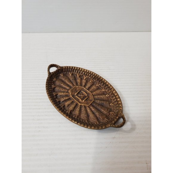 Vintage / BRASS SOAP DISH / Solid Brass Soap Holder Soap Dispenser Vinta… - Picture 4 of 10